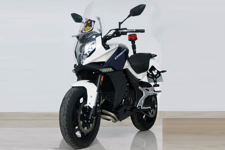 ���� CF400J-2A