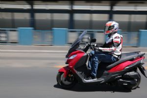 JOYMAX Z XS300T������ɽ������(24��)
