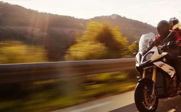 �����ĸ׶๦�ܳ�S1000XR���Ƴ��Ŀ��